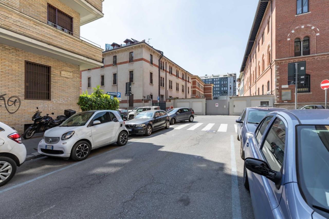 Minerva - 2 Bedrooms Apartment Two Steps From Milano Centrale Luaran gambar